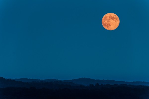 20 prós e contras de fotografar a lua